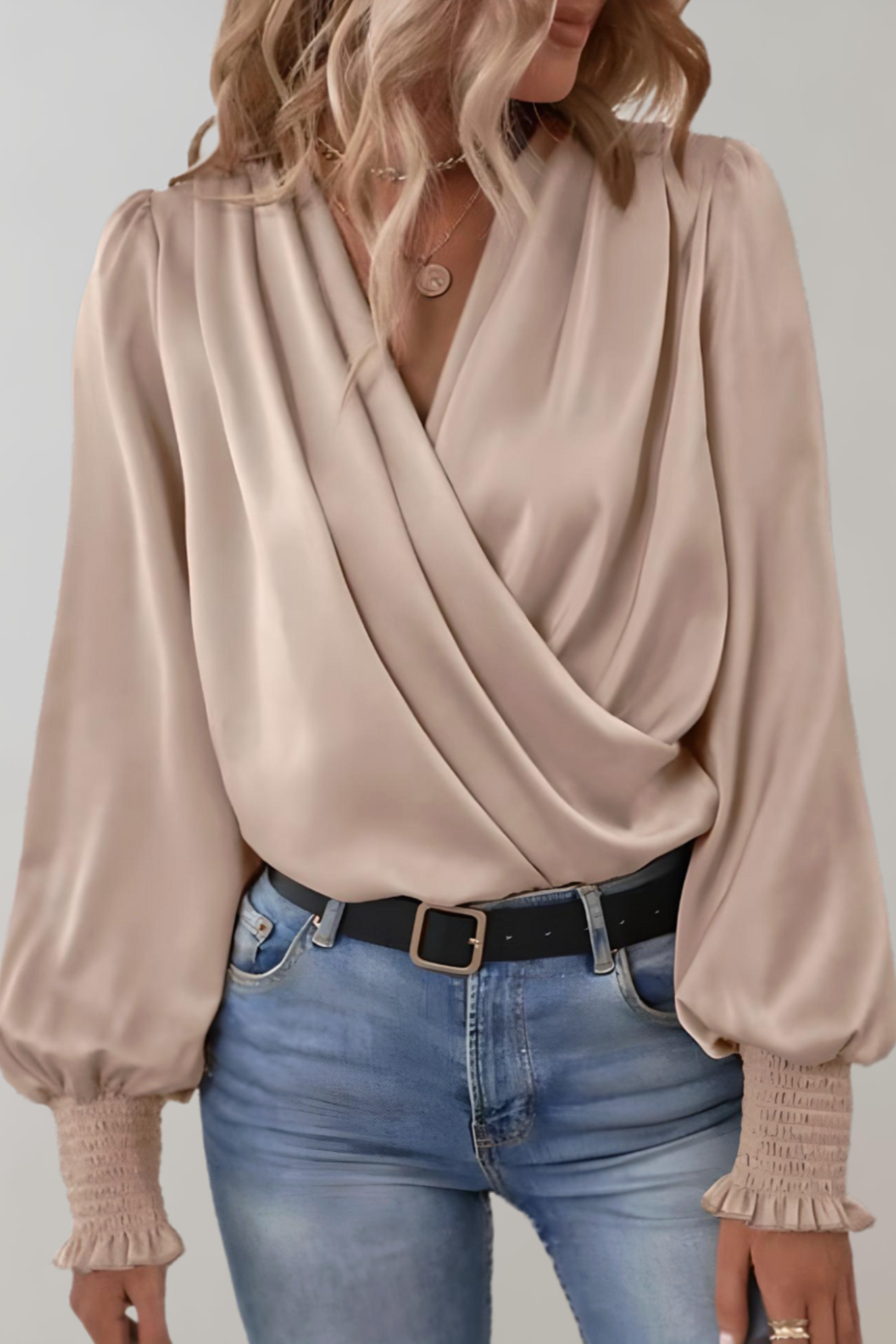 Quinn Blusa Elegante Manga Larga Escote en V Versátil