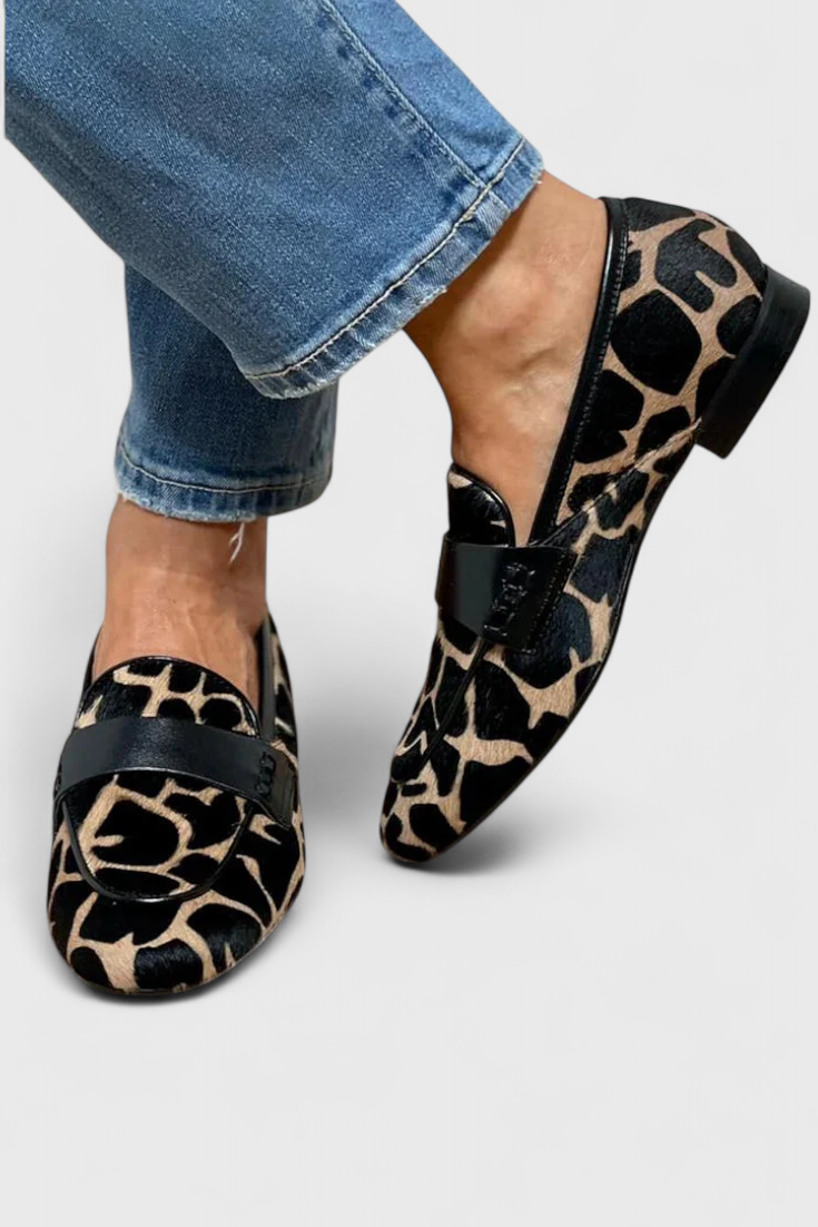 Annelore Loafers de Cuero con Tacón Bajo Diseño Exclusivo